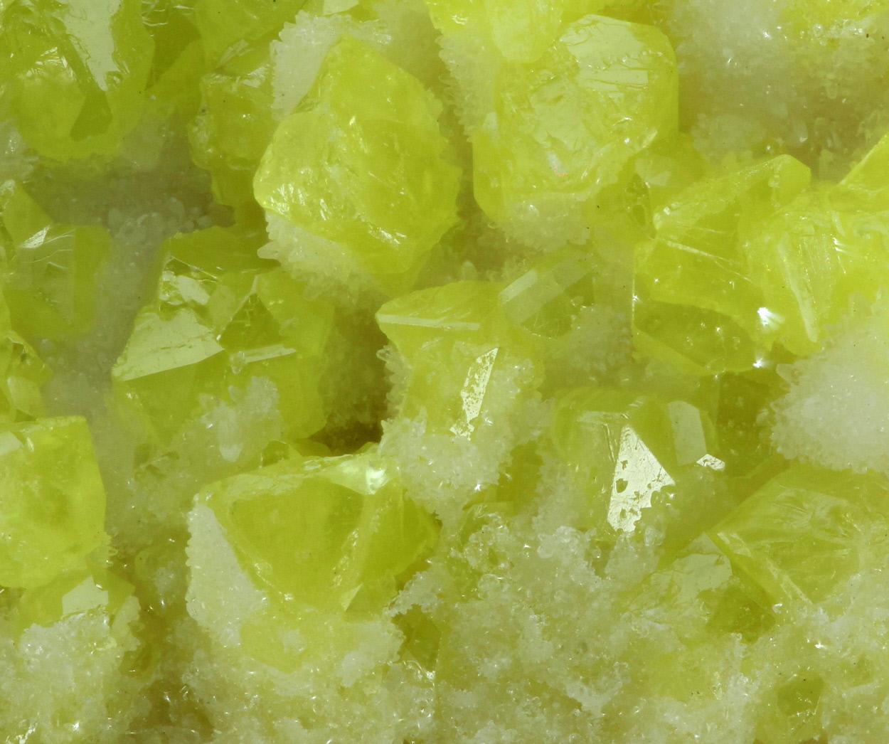 Native Sulphur & Calcite