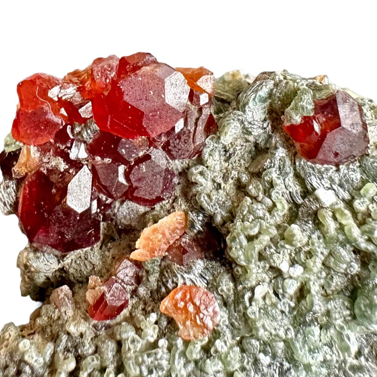 Hessonite & Clinochlore