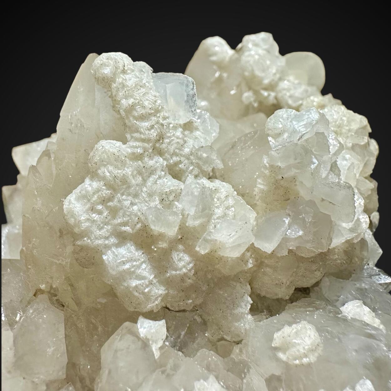 Quartz With Dolomite & Calcite