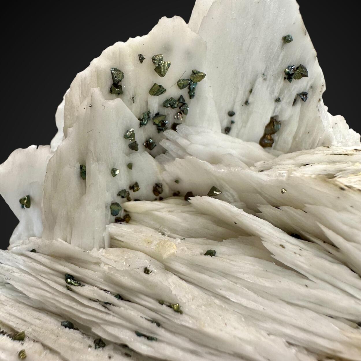 Baryte & Chalcopyrite