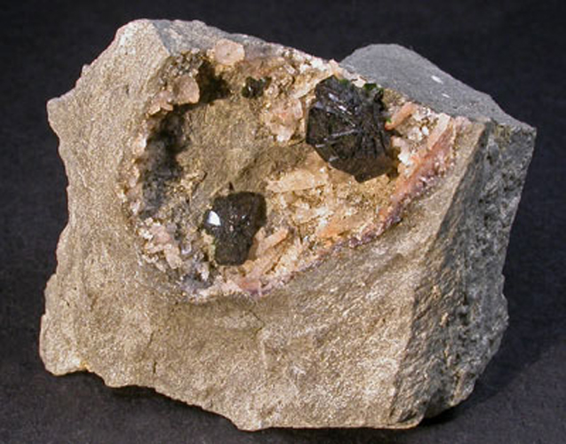 Libethenite