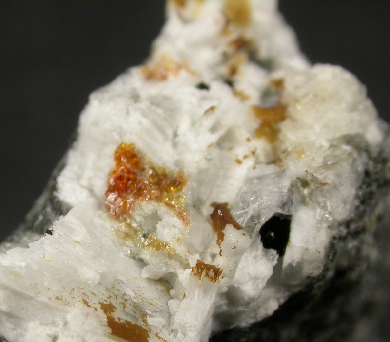 Ferrokentbrooksite