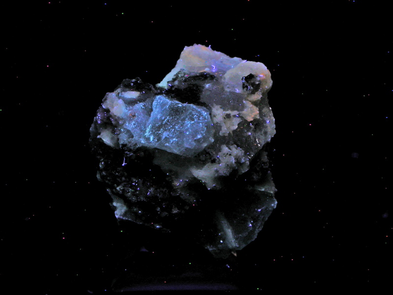 Cryolite Gmelinite-Na & Harmotome