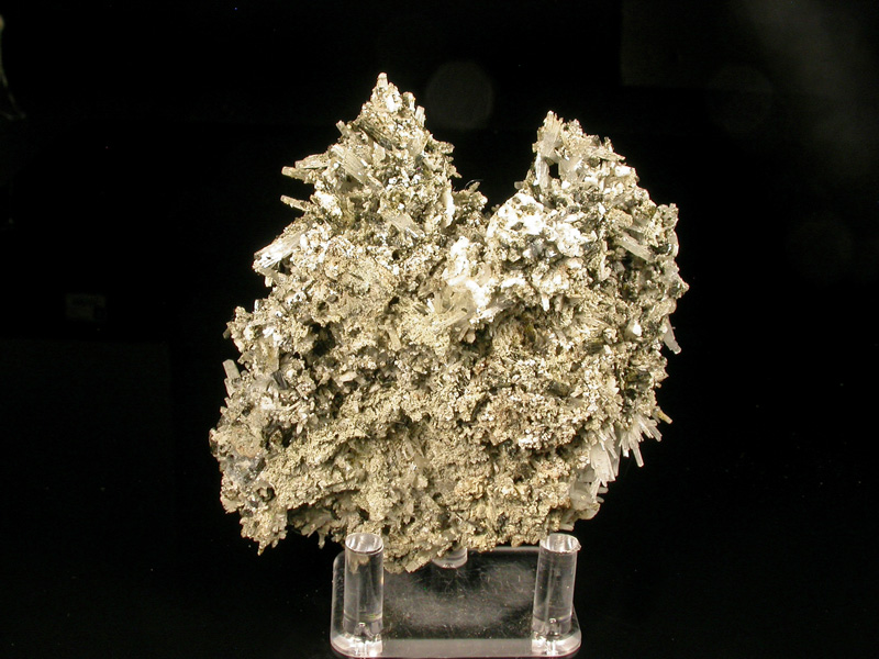 Natrolite & Calcioancylite-(Ce)