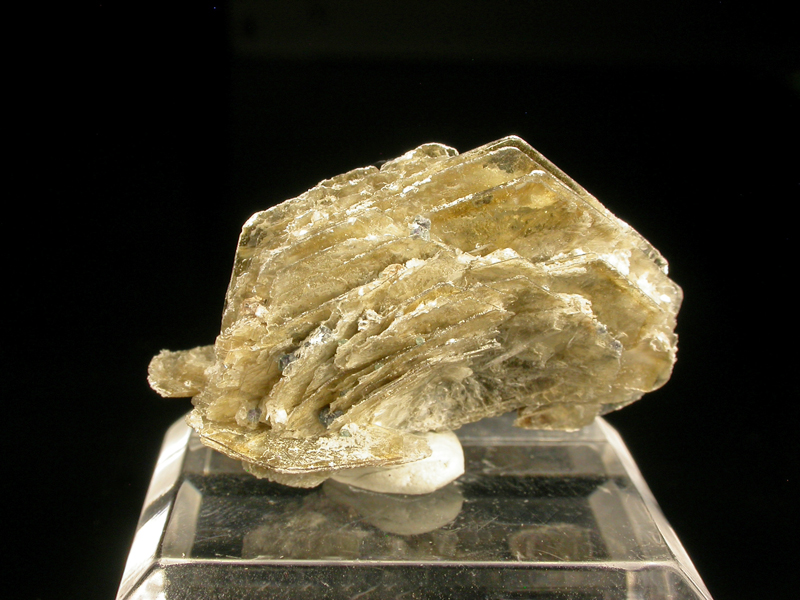 Polylithionite