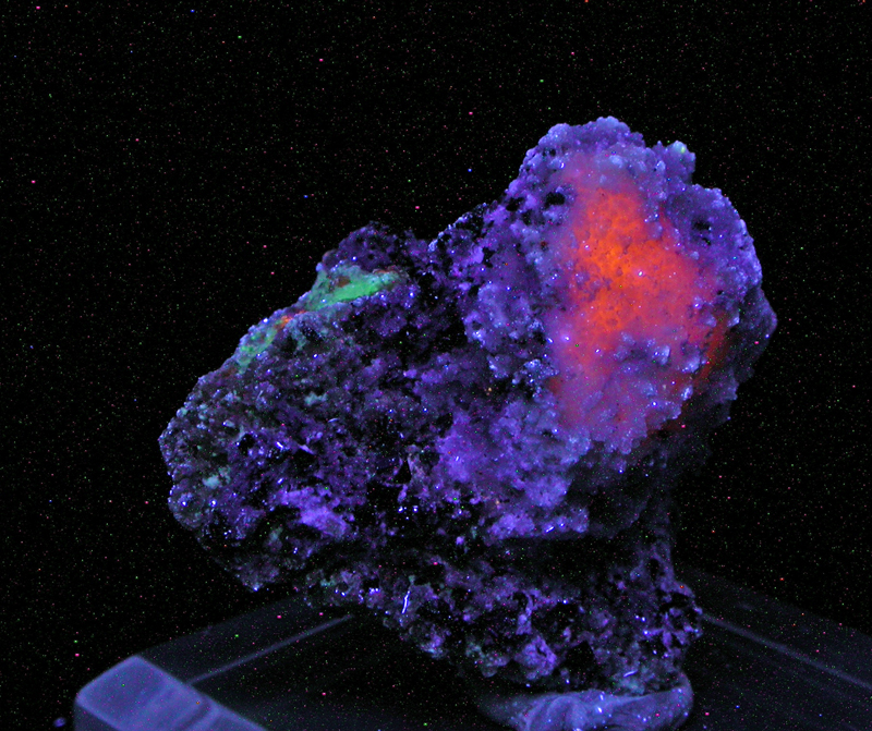 Monteregianite-(Y)