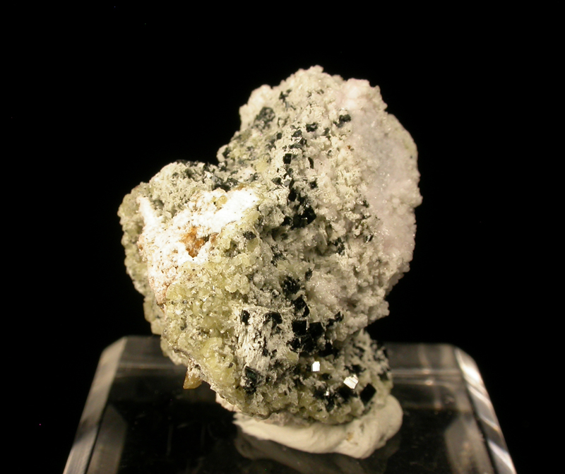 Monteregianite-(Y)