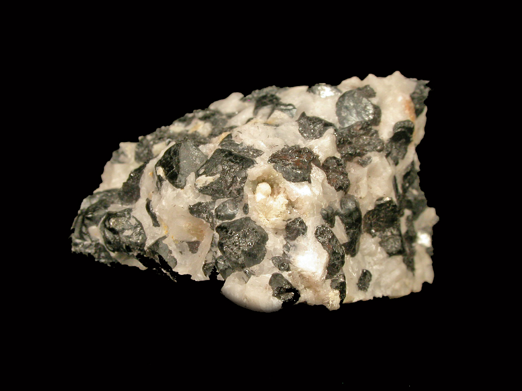 Chlorophoenicite Franklinite & Calcite