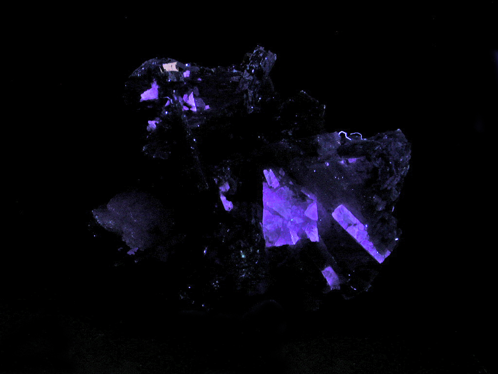 Schizolite Polylithionite & Leucophanite