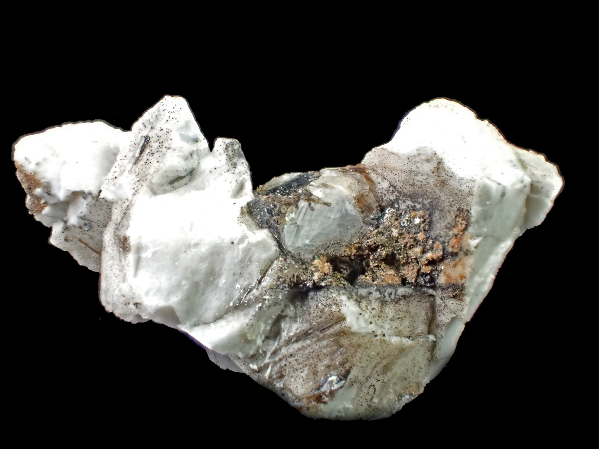 Bussyite-(Y) & Charmarite