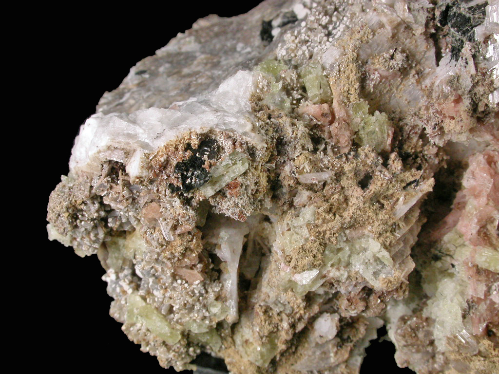 Leucophanite & Calcite
