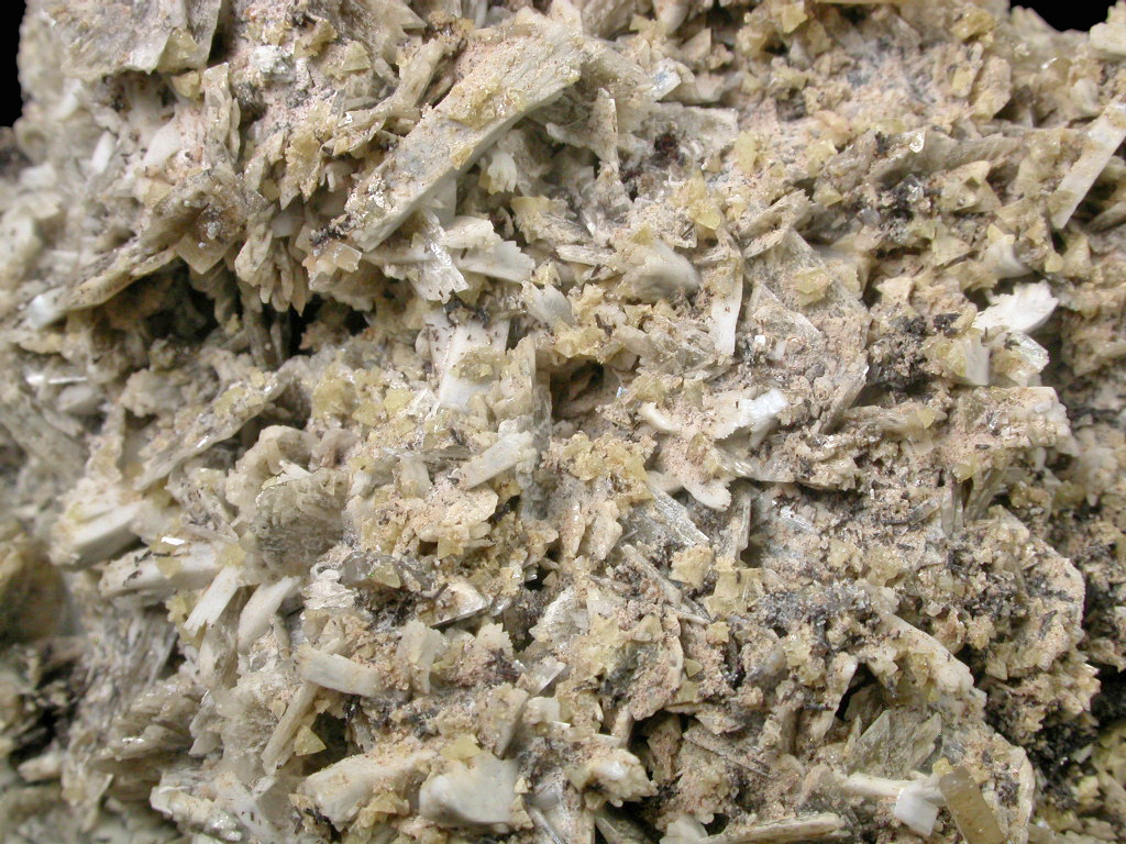 Genthelvite
