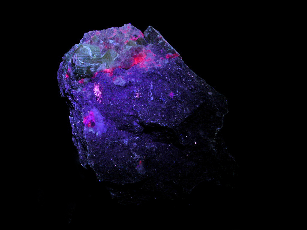 Weloganite