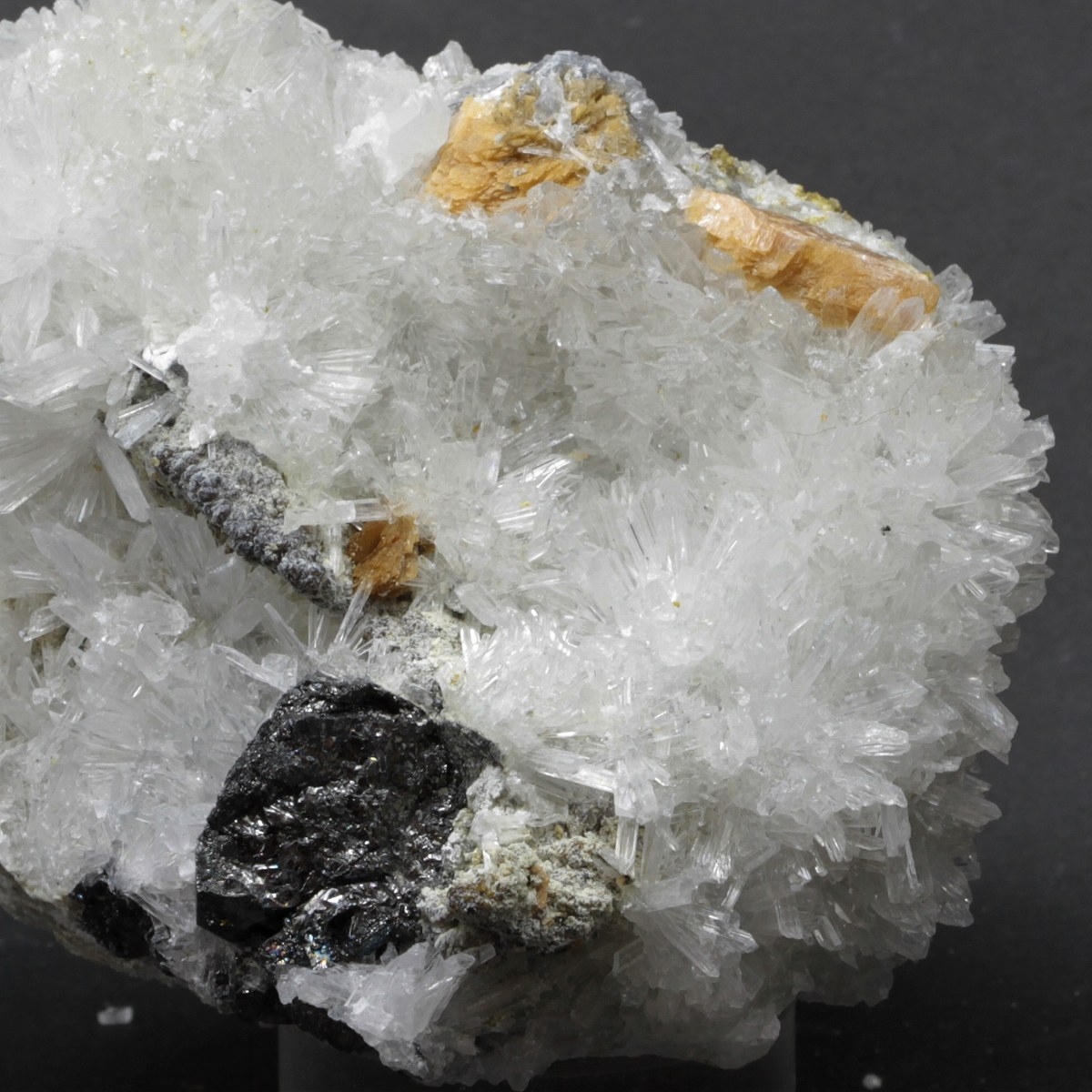 Olshanskyite With Roweite & Magnetite