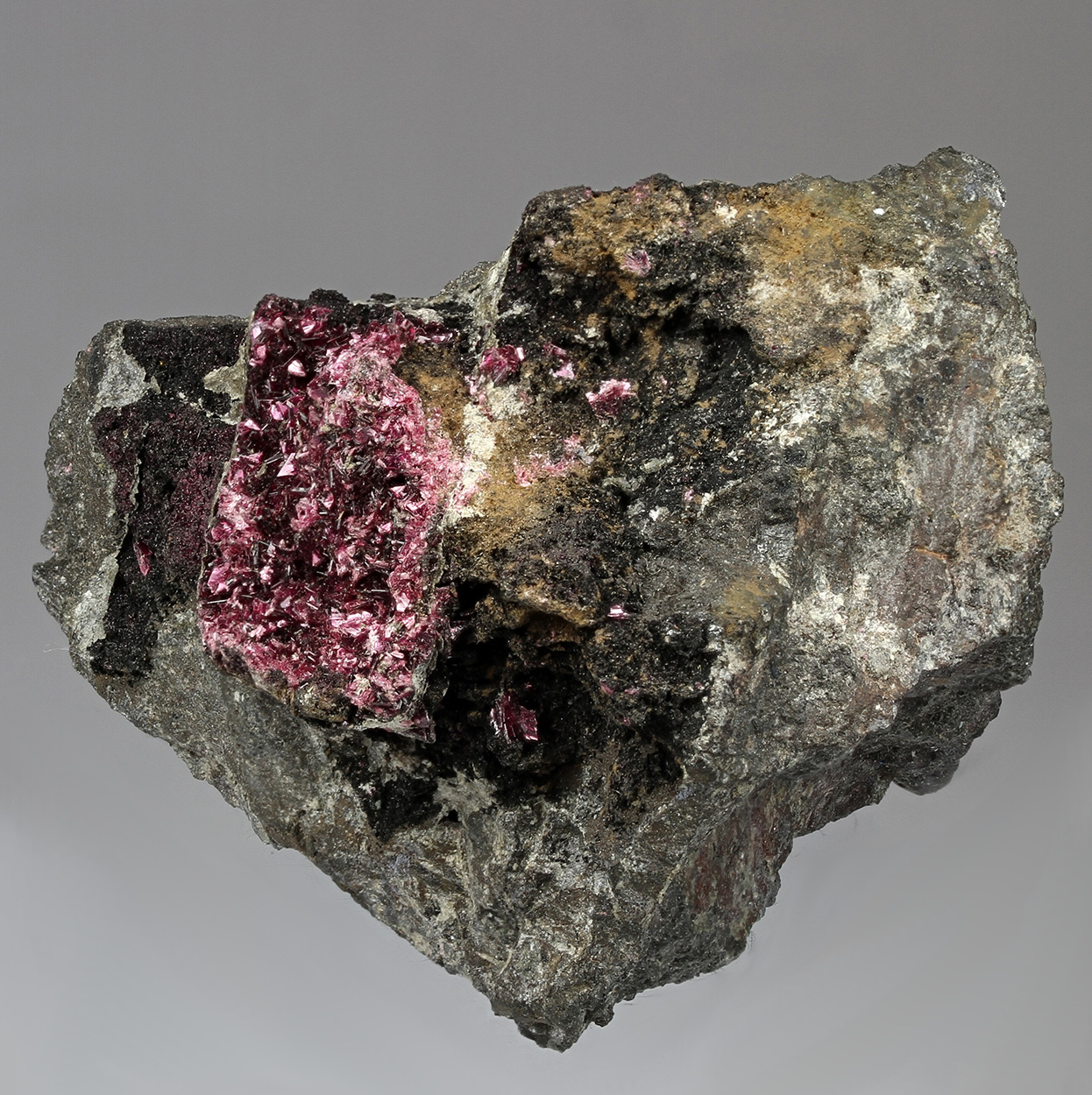 Erythrite