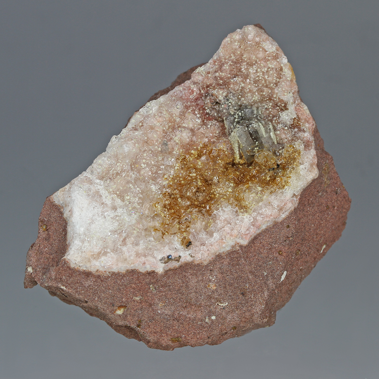 Heulandite Hyalite & Quartz