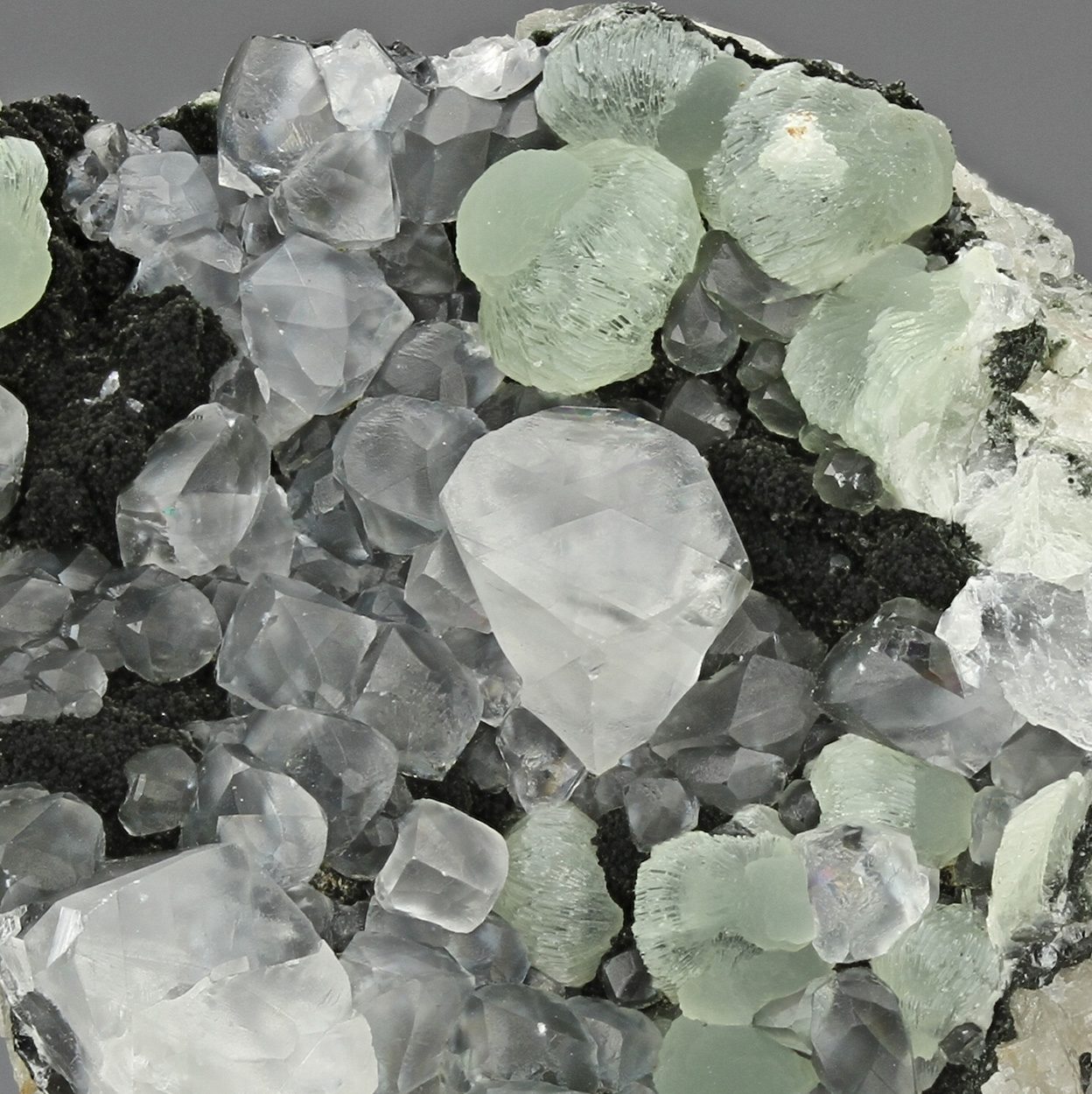 Prehnite Calcite & Pumpellyite