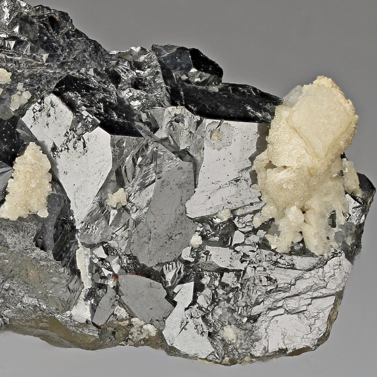 Sphalerite & Dolomite