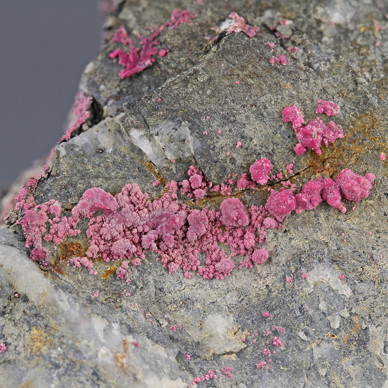 Erythrite