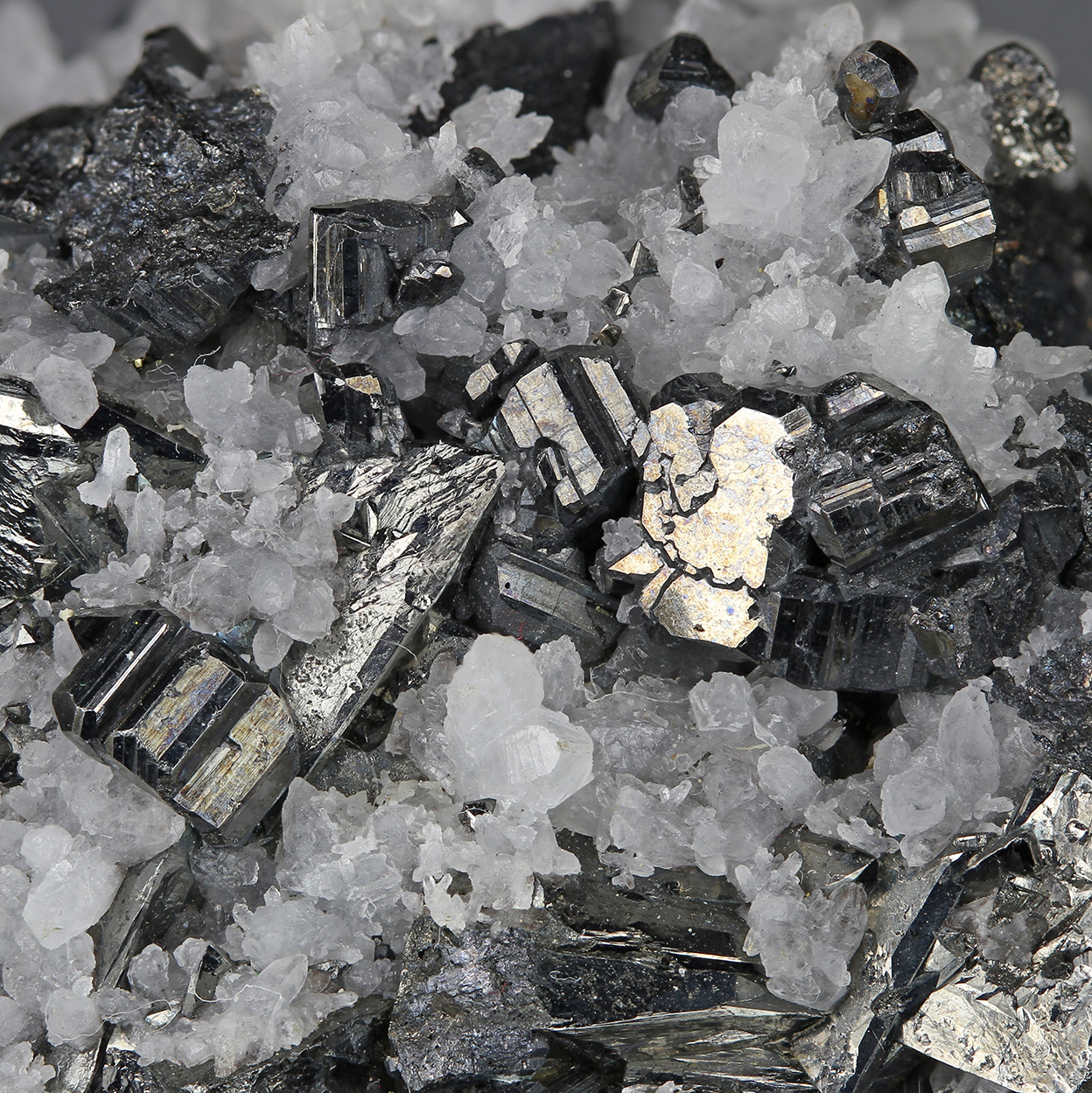 Bournonite & Tetrahedrite