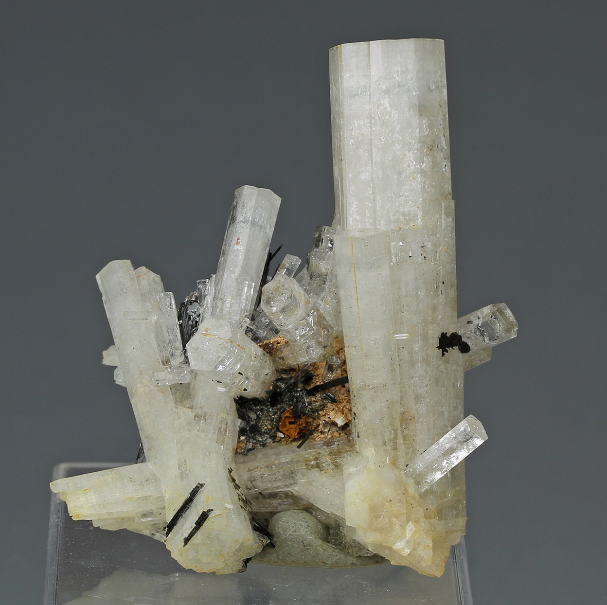 Goshenite & Schorl