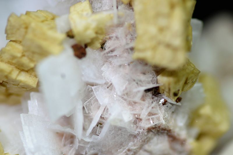 Baryte & Dolomite