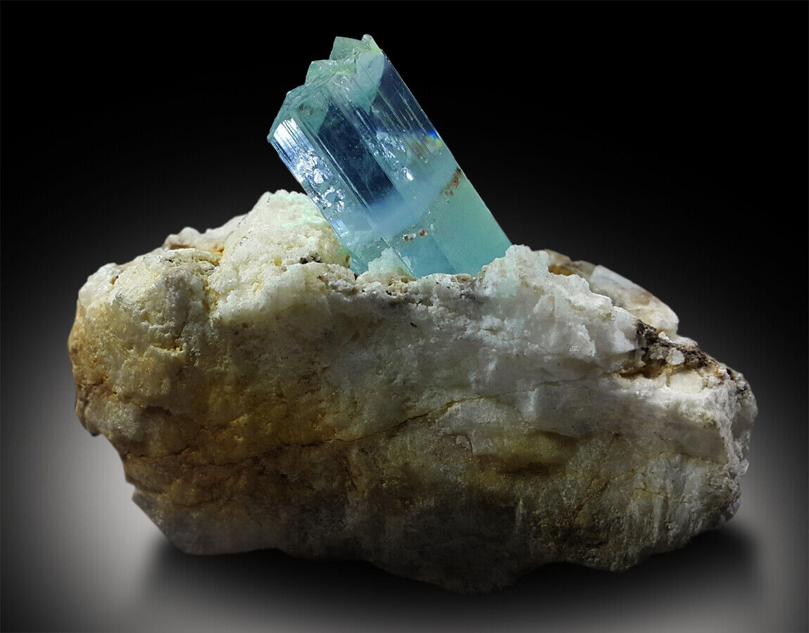 Aquamarine With Garnet