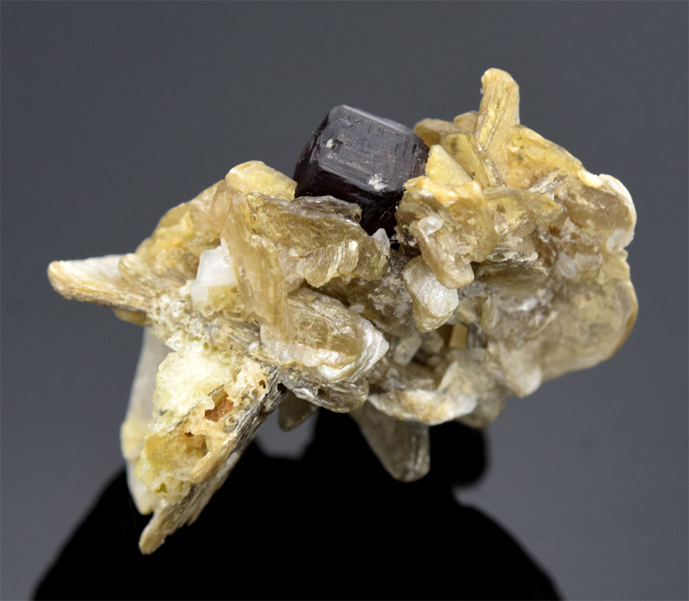 Garnet Var Almandine