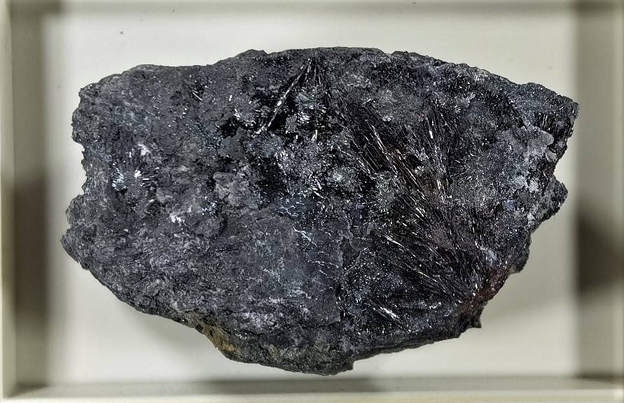 Kermesite & Stibnite