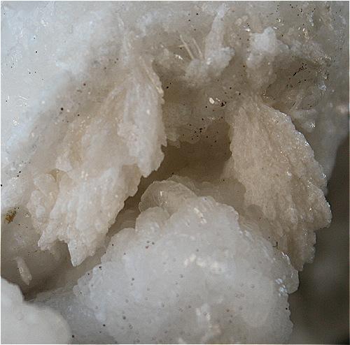 Strontianite On Magnesite