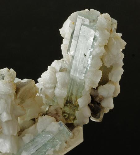 Aquamarine Quartz Feldspar & Muscovite