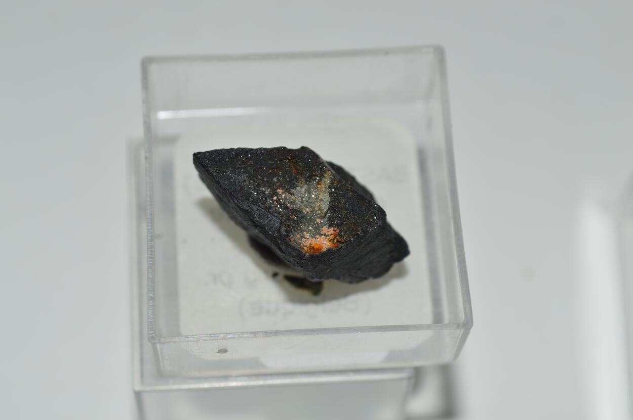 Bastnäsite