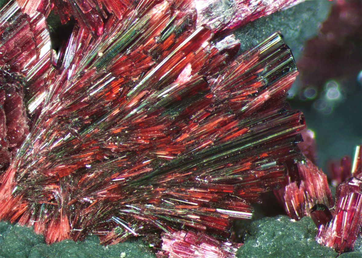 Erythrite