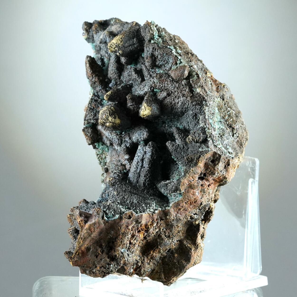 Adamite On Goethite Psm Calcite