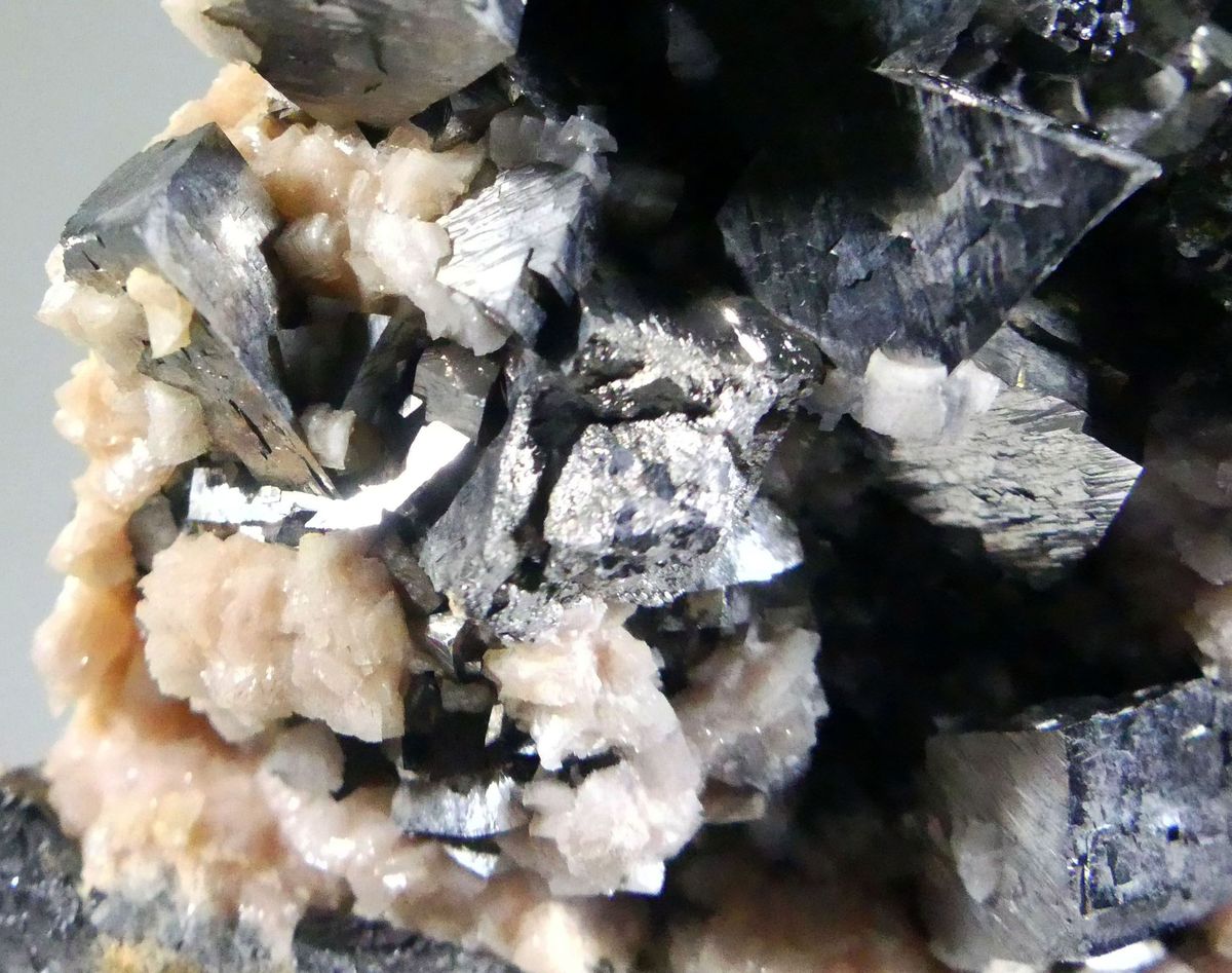 Arsenopyrite & Rhodochrosite On Sphalerite