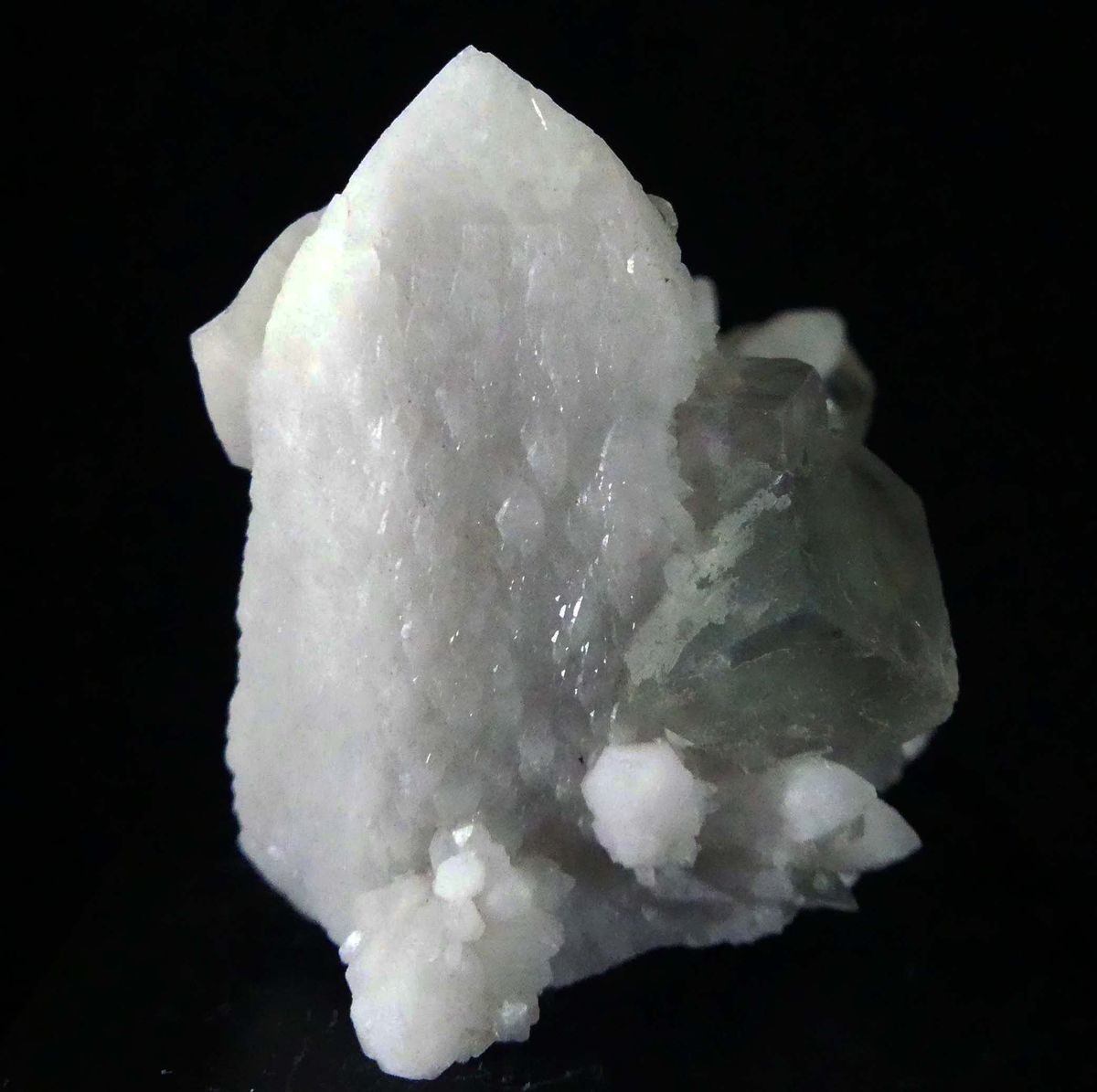 Fluorite On Milky Quartz