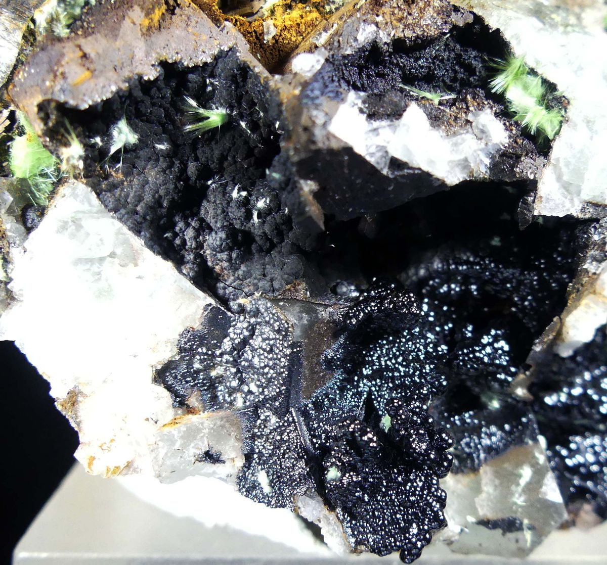 Mixite On Goethite On Fluorite