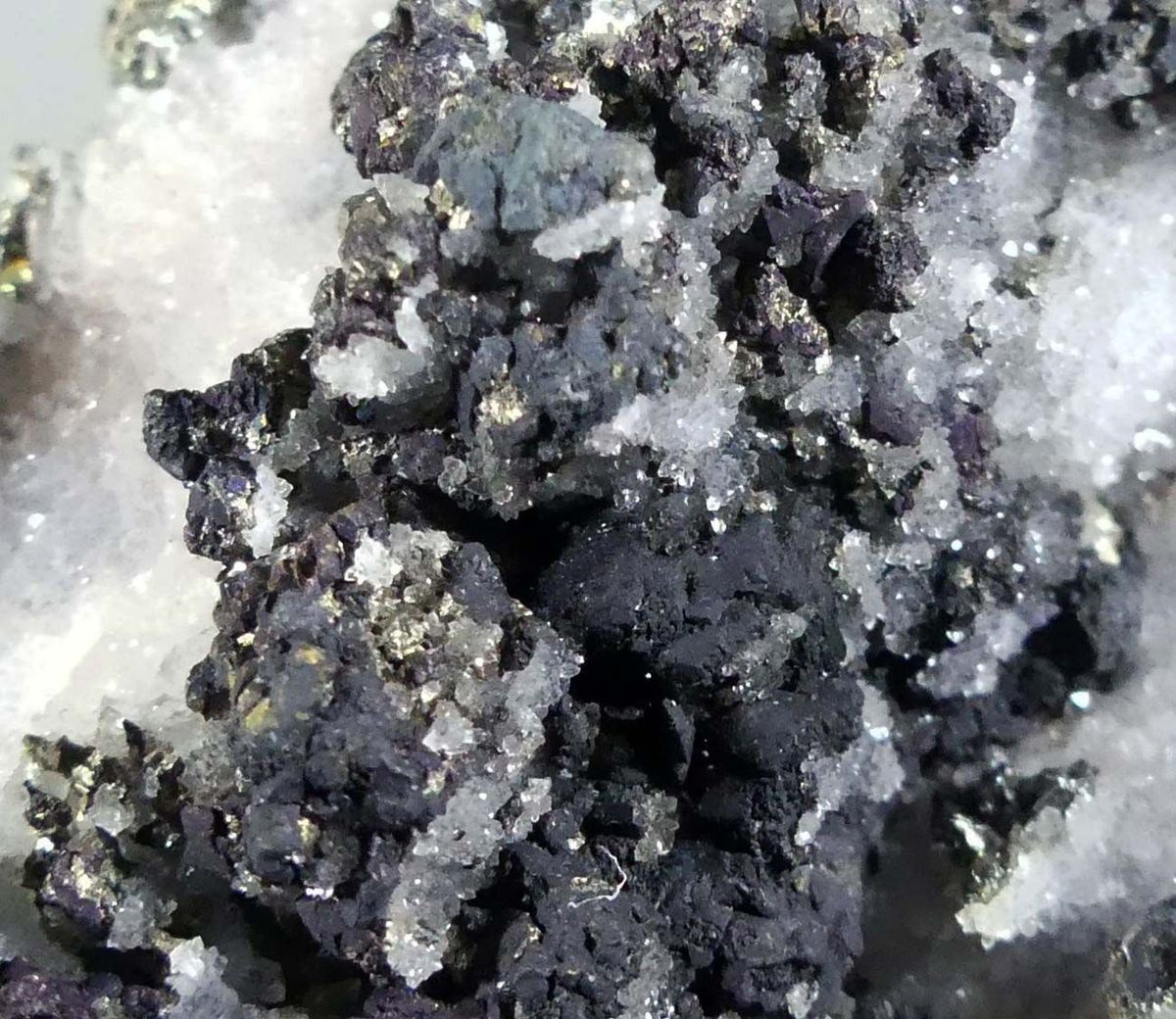 Tenorite Bournonite Chalcopyrite & Sphalerite On Quartz Psm Baryte