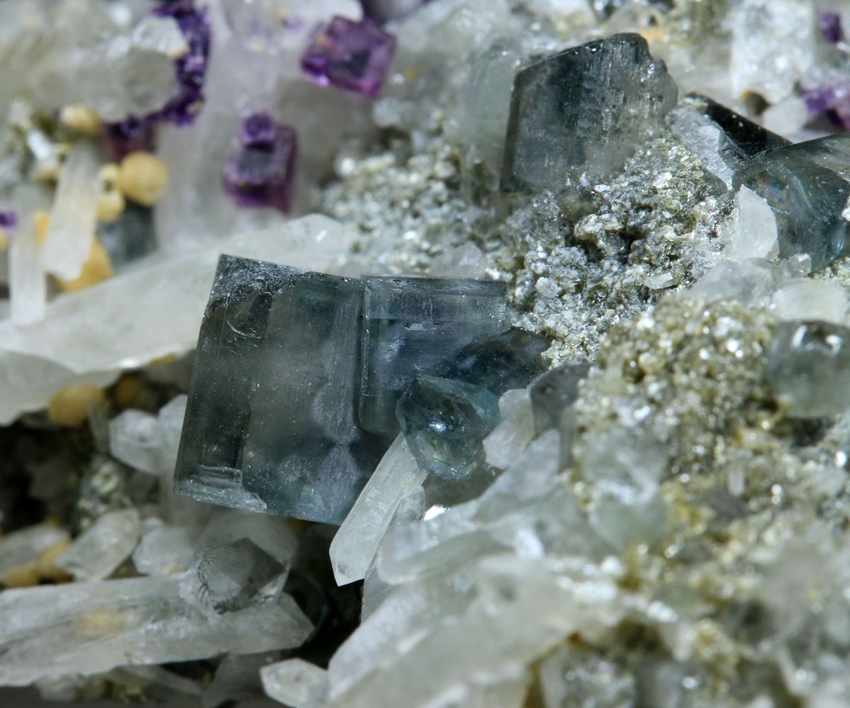 Fluorapatite Fluorite & Dolomite On Quartz