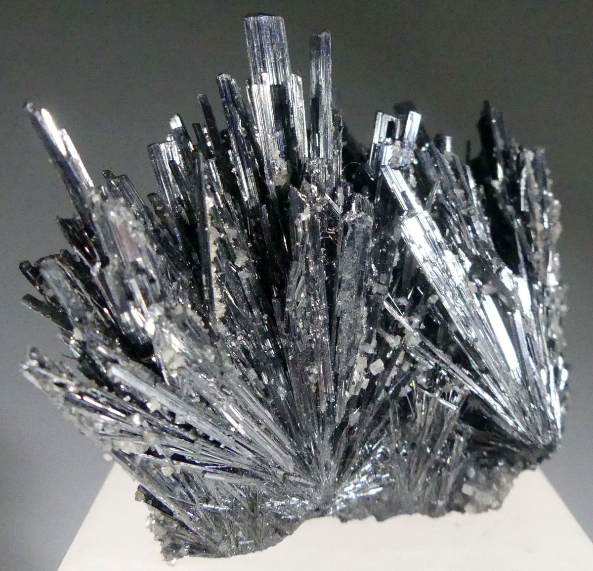 Stibnite With Calcite