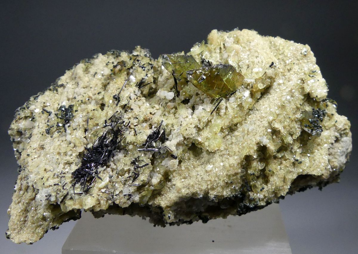 Titanite With Rutile Albite & Clinochlore