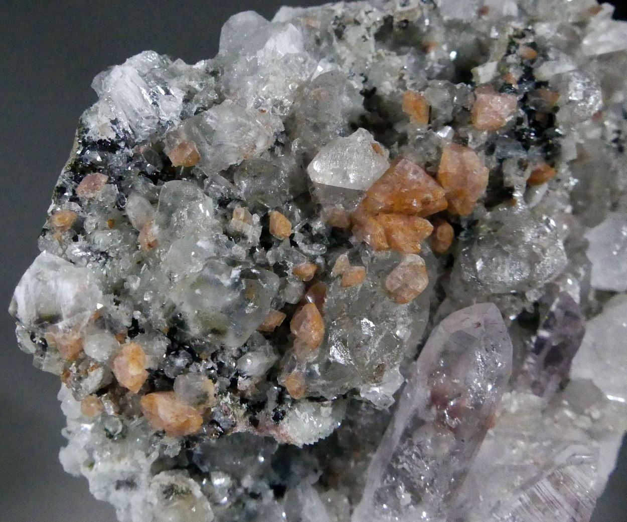 Chabazite Heulandite Laumontite Babingtonite & Amethyst