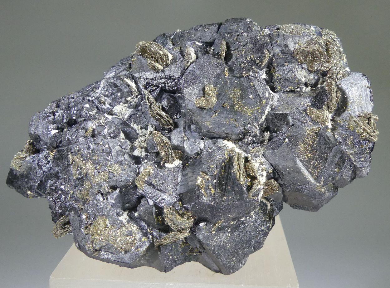 Sphalerite With Pyrite Psm Pyrrhotite