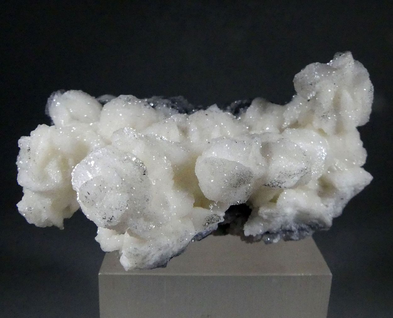 Dolomite Psm Calcite With Manganese Oxides
