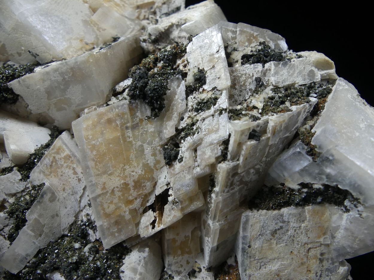 Calcite With Clinochlore