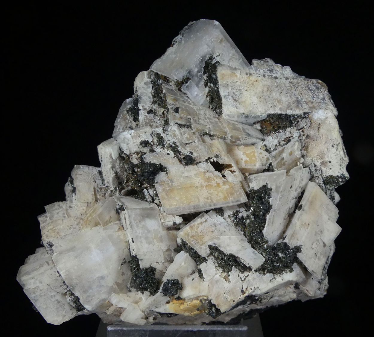 Calcite With Clinochlore