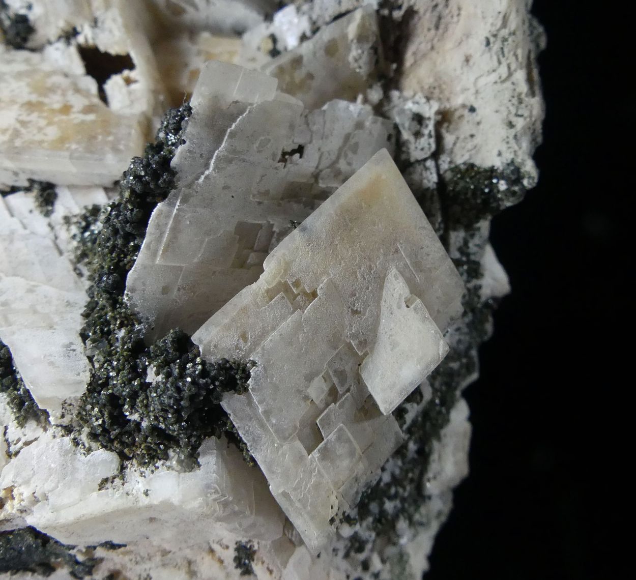 Calcite With Clinochlore