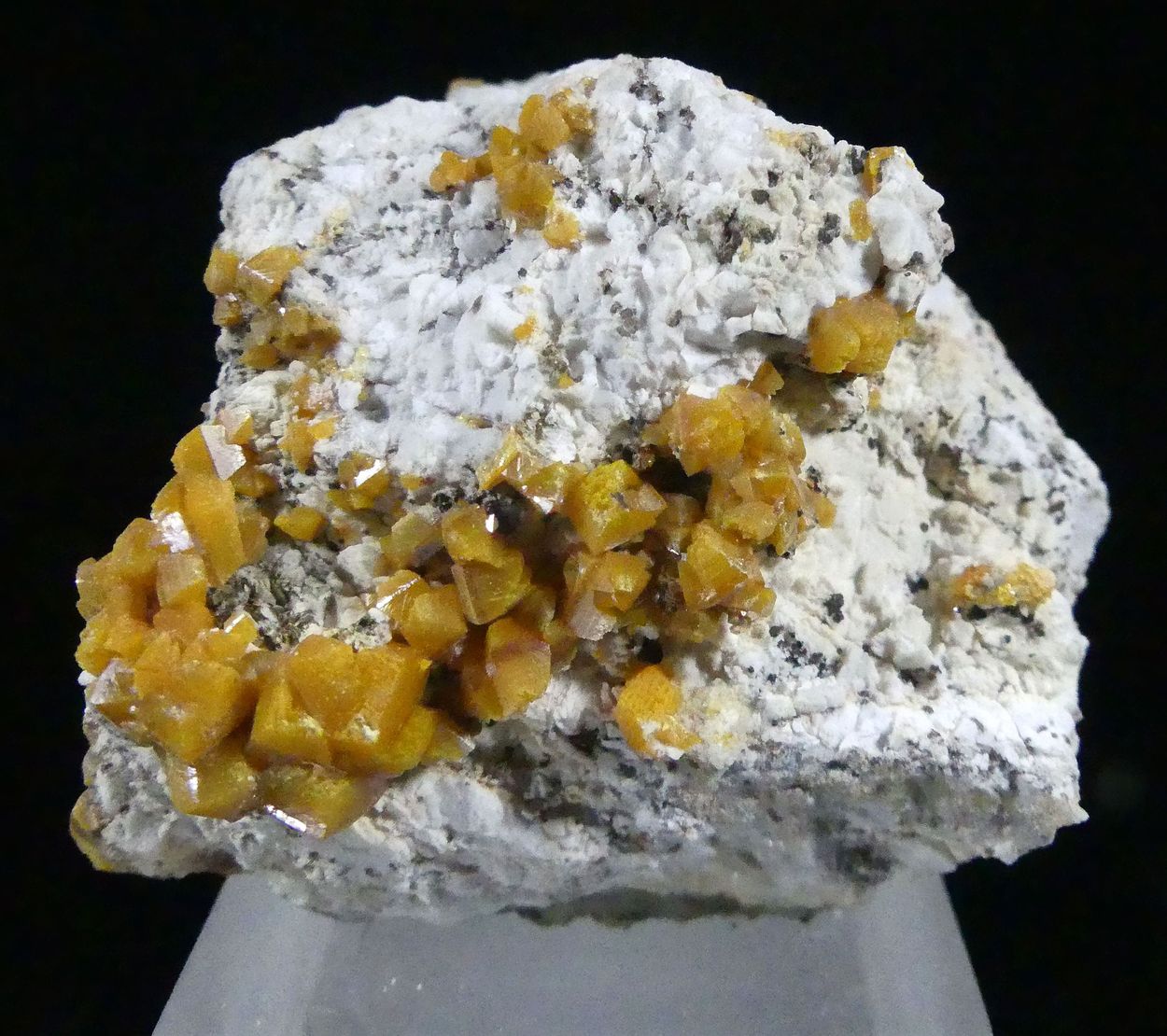 Wulfenite