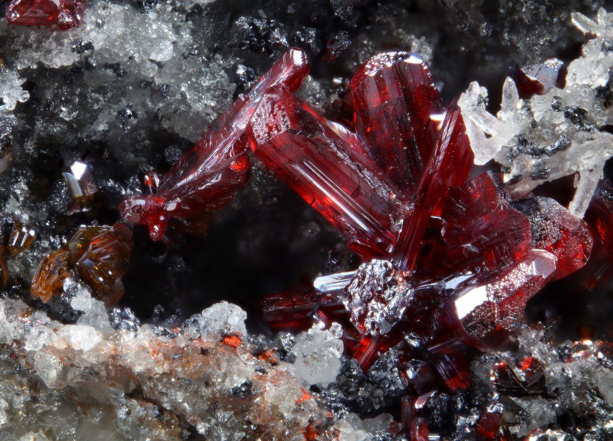 Proustite With Stephanite & Xanthoconite