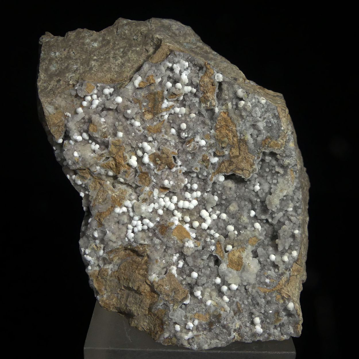 Gonnardite On Phillipsite